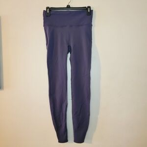 Lululemon seamless yoga leggings with mesh style bottom